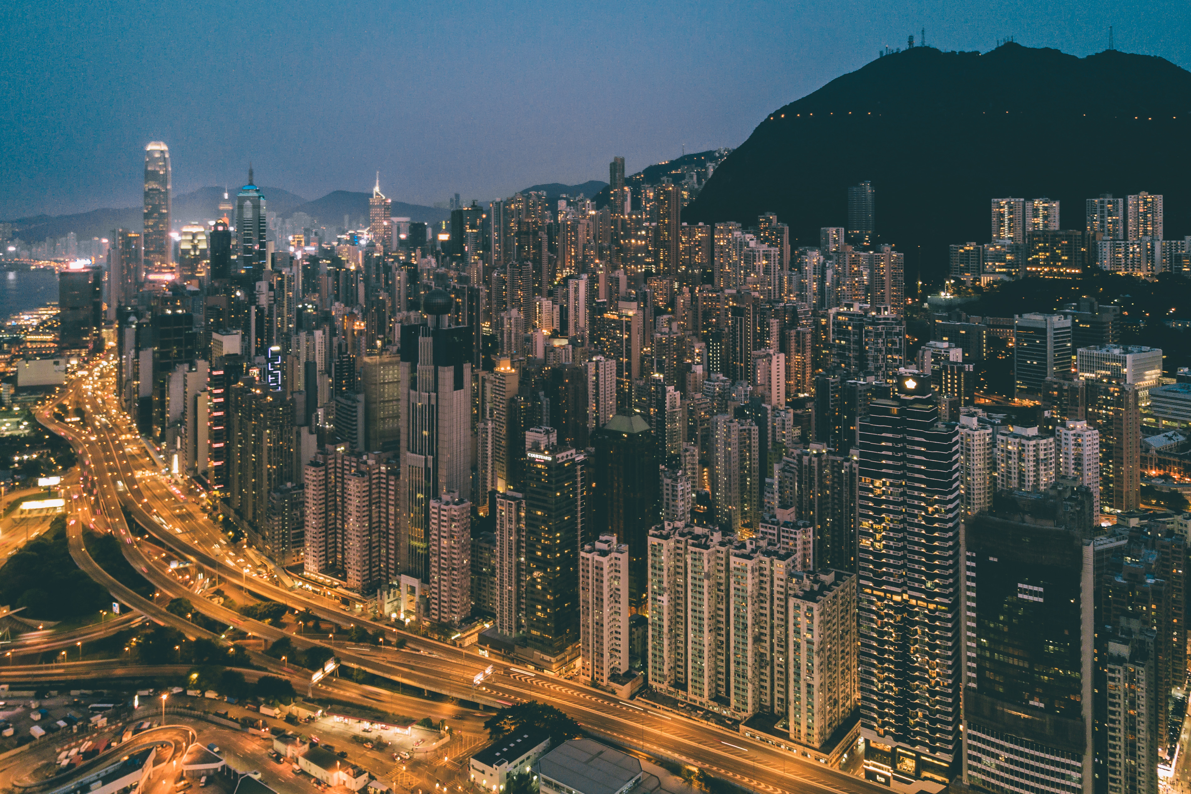 2023中环摩天轮玩乐攻略,它也必定会成为香港下一个必...【去哪儿攻略】
