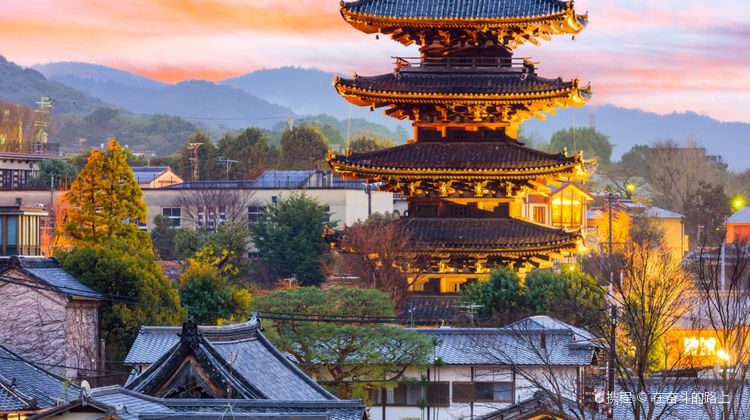 日本大阪 伊势市 琵琶湖 近江八幡市 京都 奈良6日5晚私家团 全程五星级酒店 指定入住2晚万豪酒店私人温泉 更升级私汤豪华房一览白滨三景一访重要大社神宫一窥历史时代风情 专业绿牌车接送机纯玩不进店