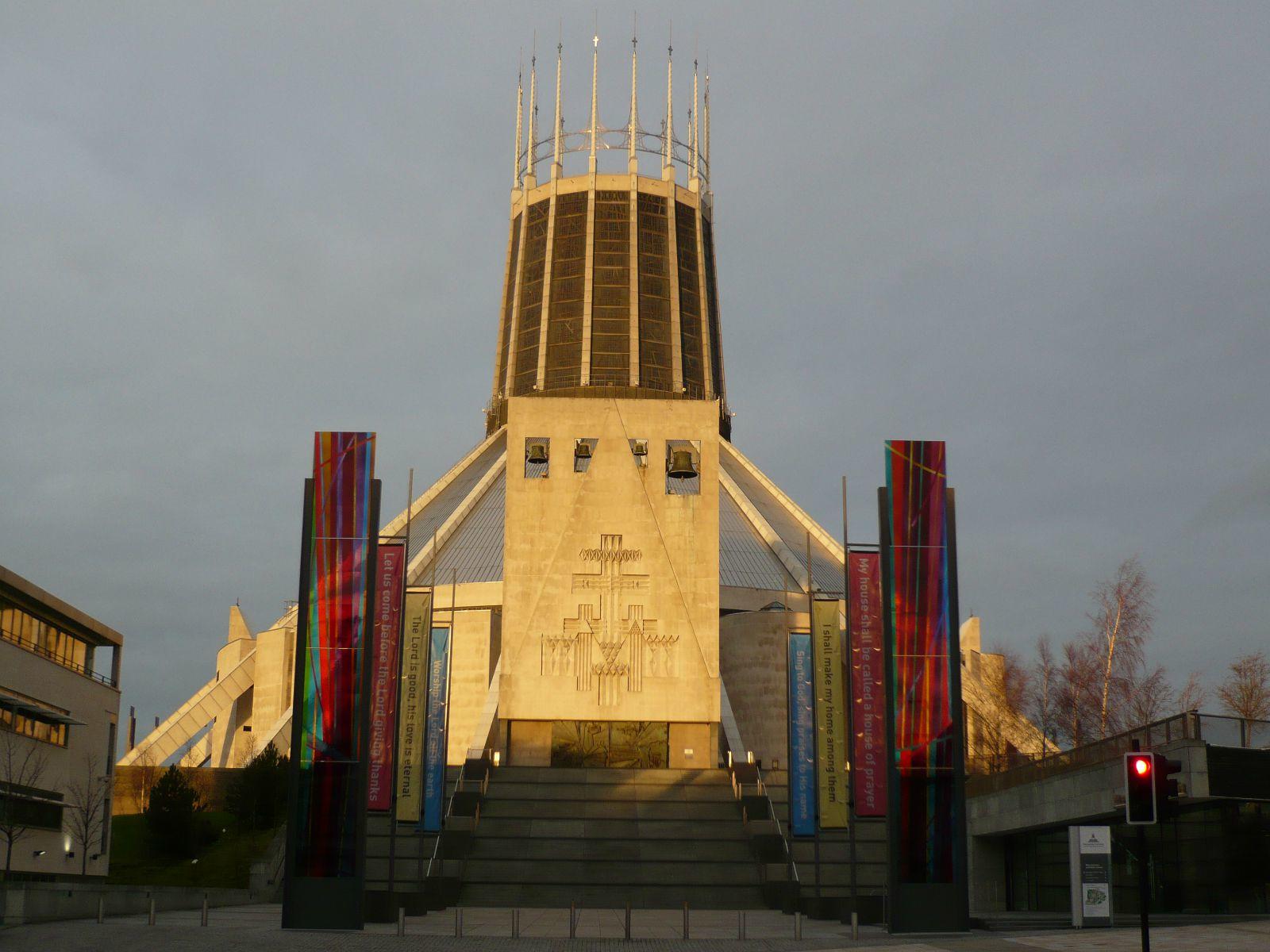利物浦一日游——看全世界最另类的教堂