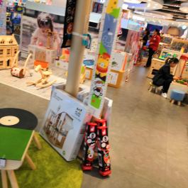 鼎泰丰 The Gardens店 餐馆 鼎泰丰是一家在东南亚国家名气不小的台湾品牌餐厅 以港式点心和台湾 携程攻略