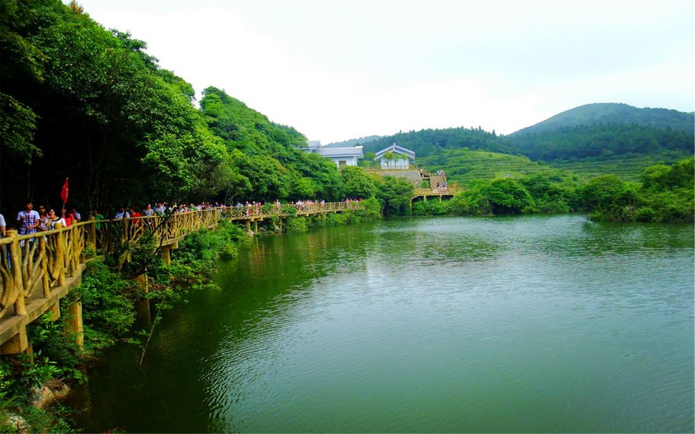 永泰福州雲頂一日遊【天池草場景區 海西冰川大峽谷 花海梯田 一價全