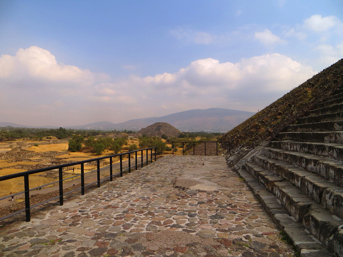 去墨西哥探寻玛雅文明的秘密1 --太阳金字塔月亮金字塔