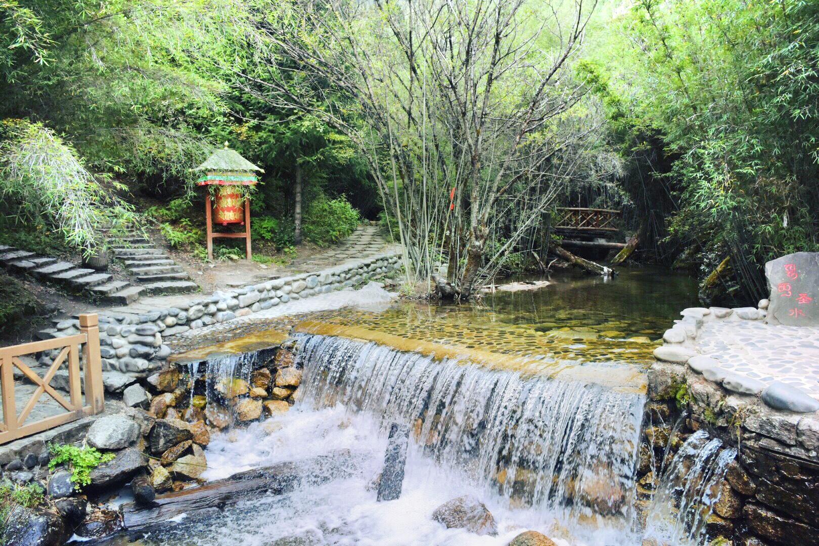 卡定沟景区