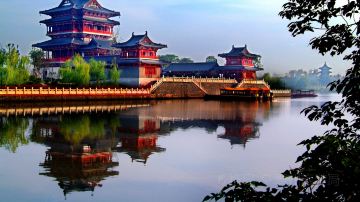 望海楼畔共晓色-陈富平摄