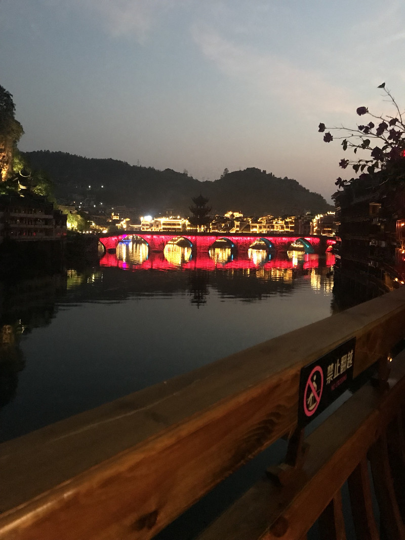 镇远人口有多少人口_镇远古镇图片(3)