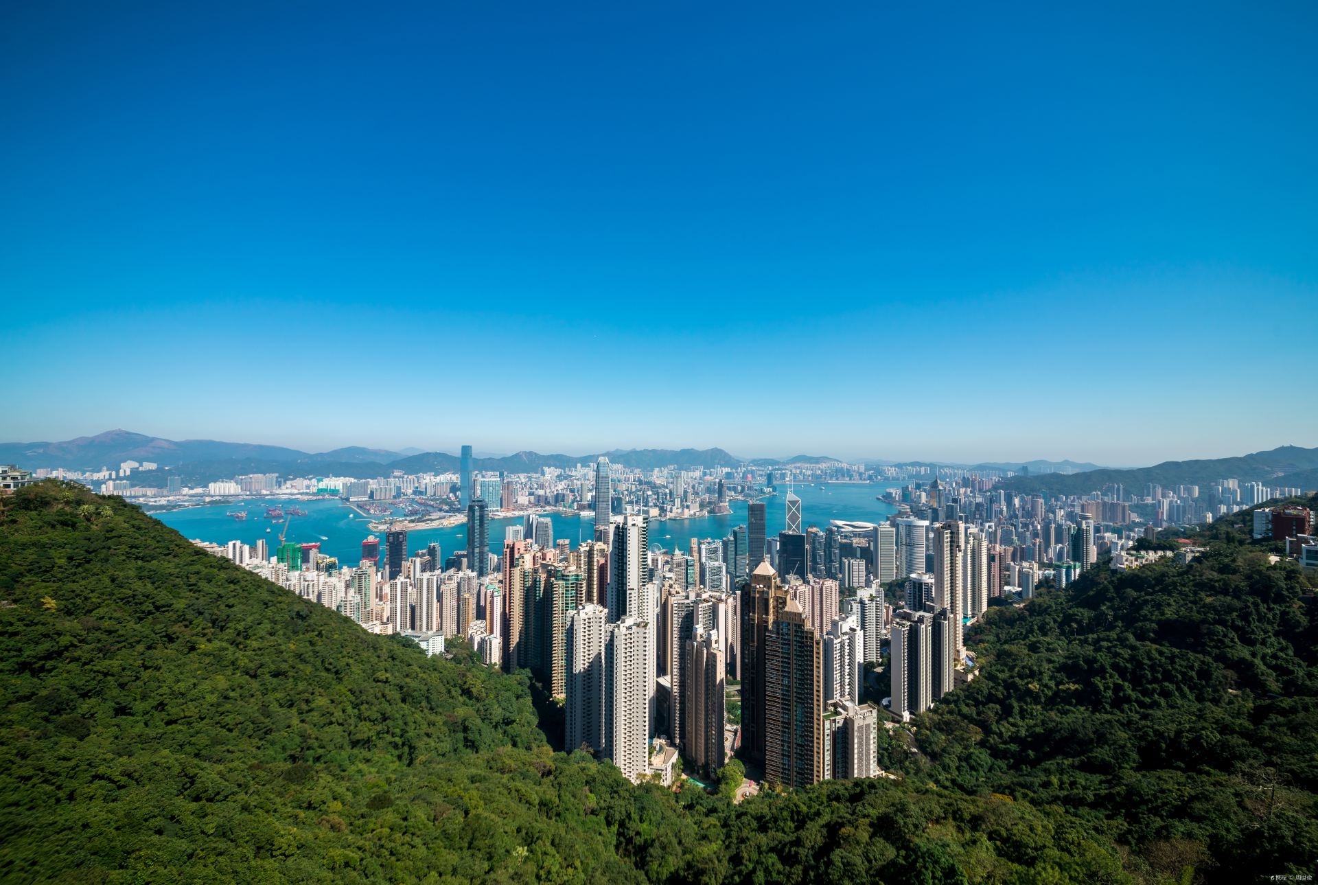 香港3日自由行·往返含税机票 购物返现券 点评