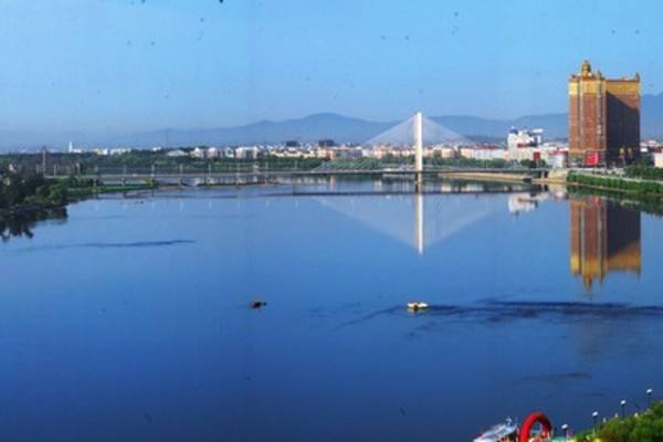 江畔公园