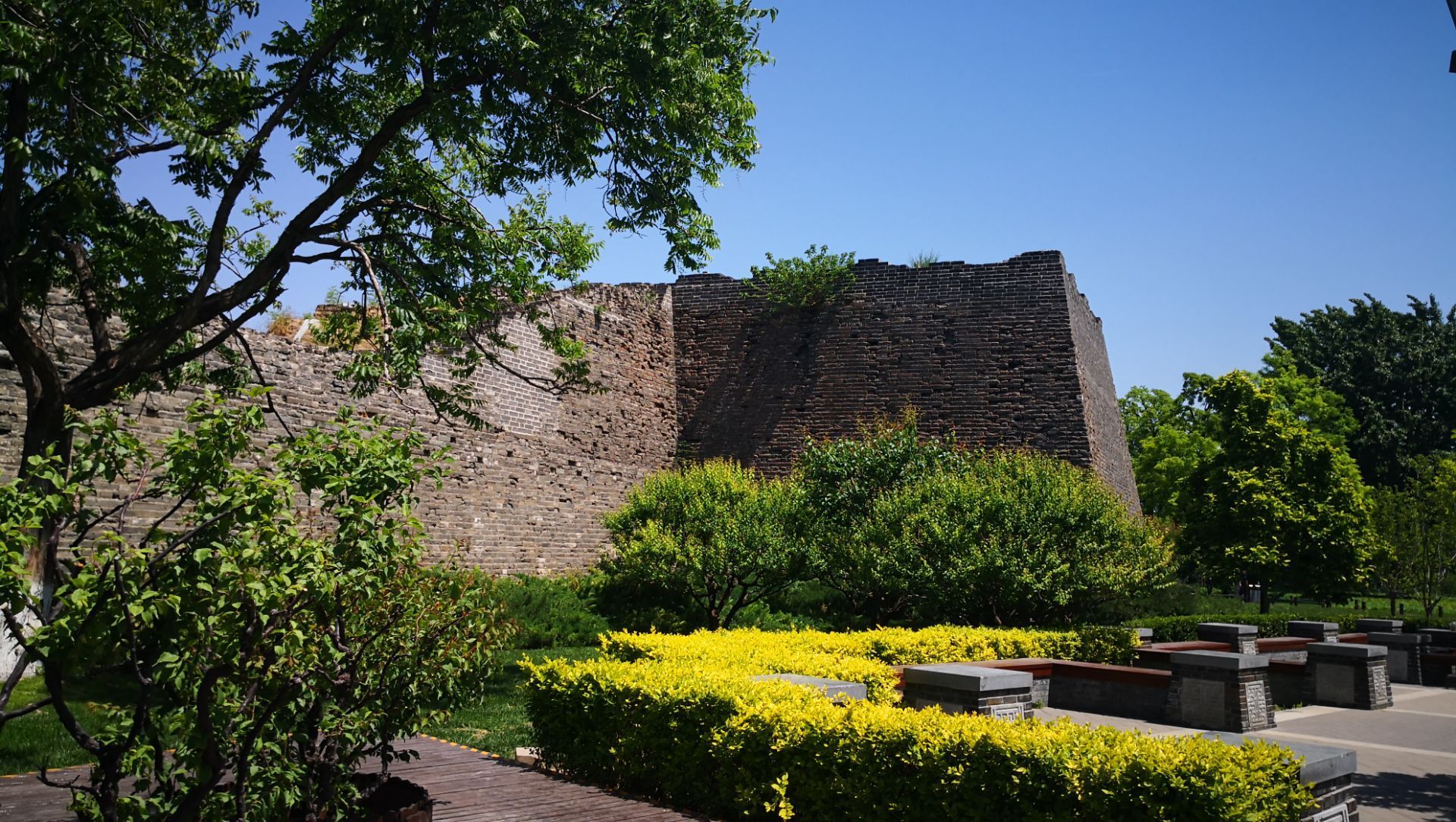 皇城墙遗址