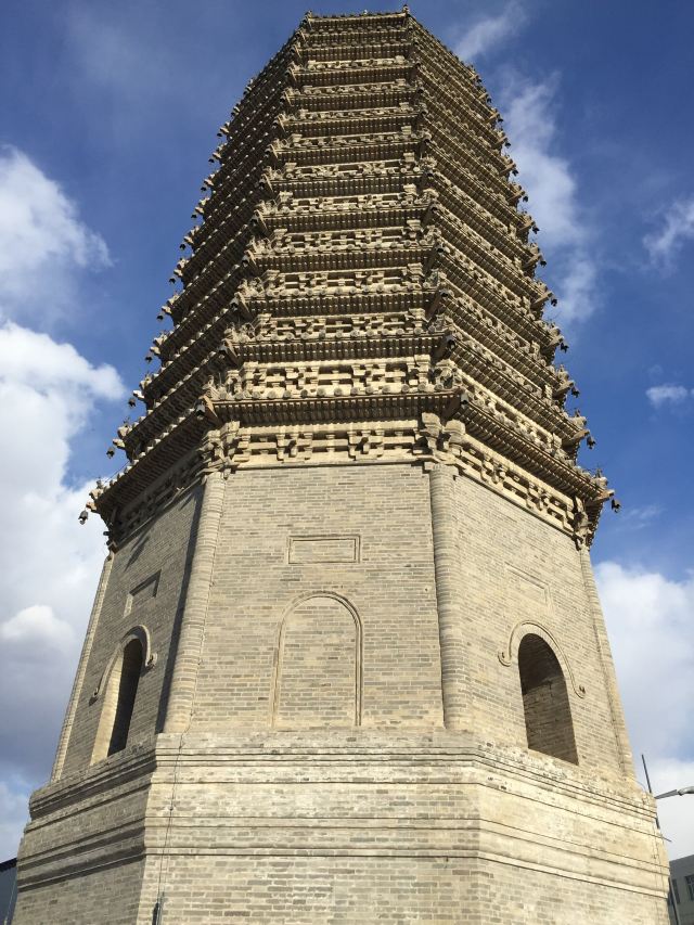 农安辽塔