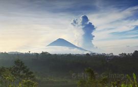 巴厘岛阿贡火山天气预报,历史气温,旅游指数,阿