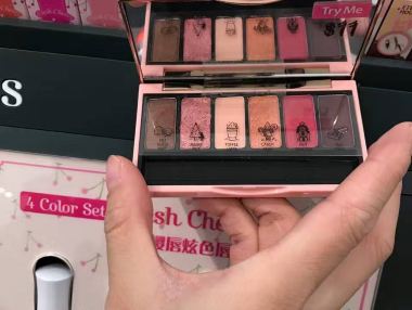 免税店(厦门高崎国际机场国际隔离区8-9号中转