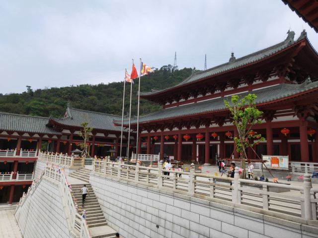 东莞莲花山寺庙图片