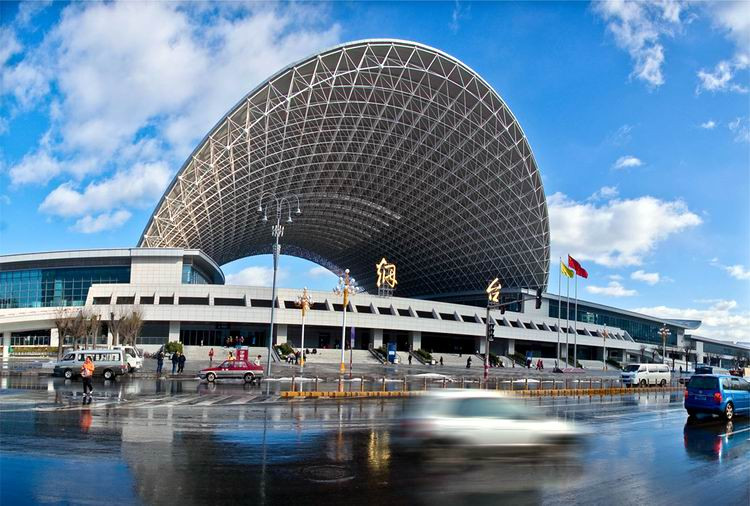 烟台 2019 gdp_2019上半年城市GDP排名出炉,你的家乡上榜了吗(2)