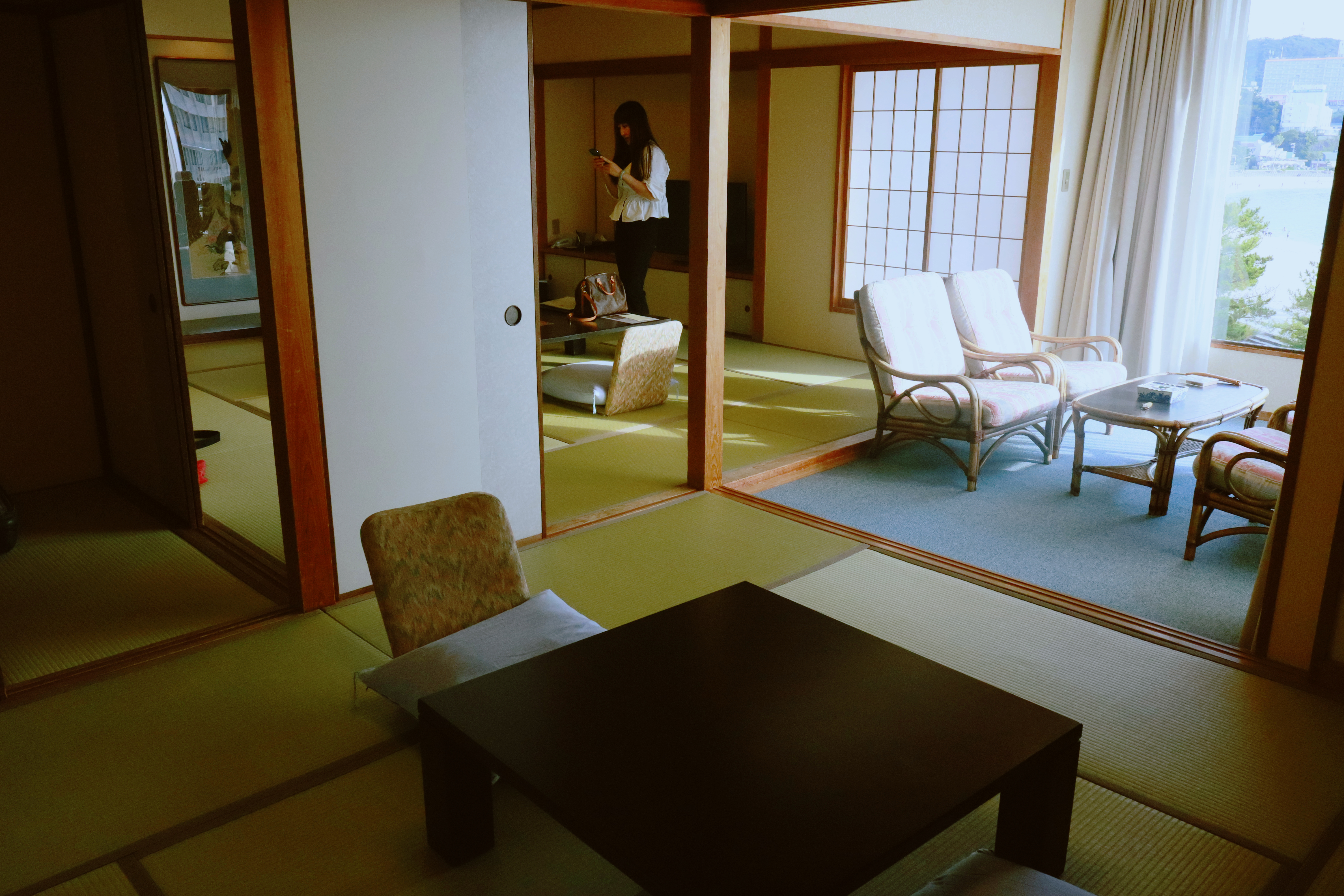 这里我们订了白良庄格兰饭店(Shiraraso Grand Hotel)，含早约1800RMB/晚。
