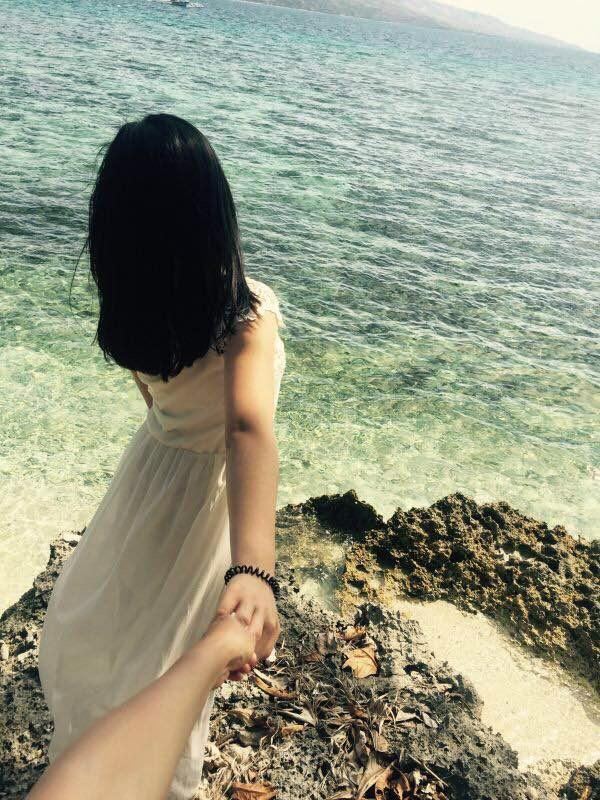 就这个牵手照我们找了一路 却无论如何找不到感觉 可能后面牵的手不该