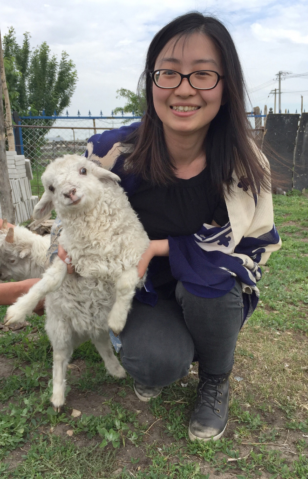 2个女生与咩咩哞哞们的内蒙古草原之约