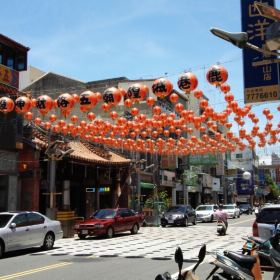 鹿港小镇_鹿港小镇人均多少钱(2)