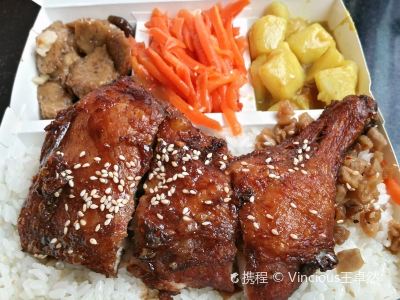 高雄正忠排骨饭攻略 正忠排骨饭特色菜推荐 菜单 人均消费 电话 地址 菜系 点评 营业时间 携程美食