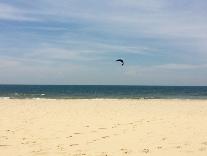 三千公里外的书桌--美奈、西贡悦读记