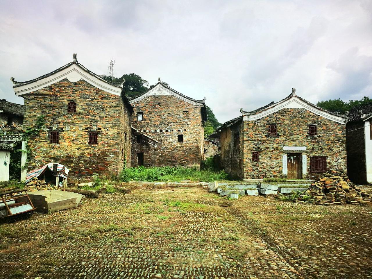 富川秀山村古城