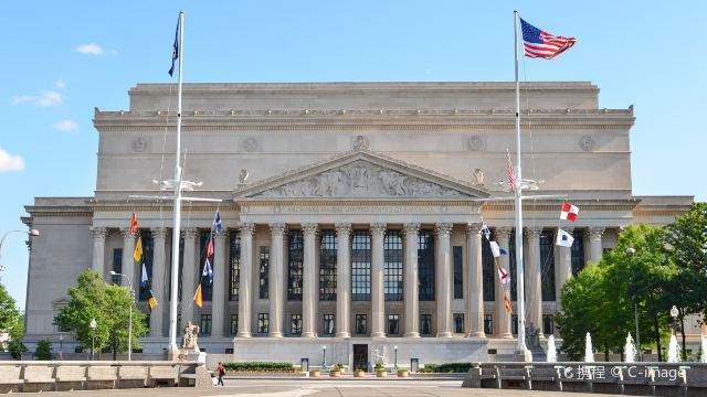 4分 (39条点评) 12 美国国家档案馆里保存着美国建国以来超过30亿件的