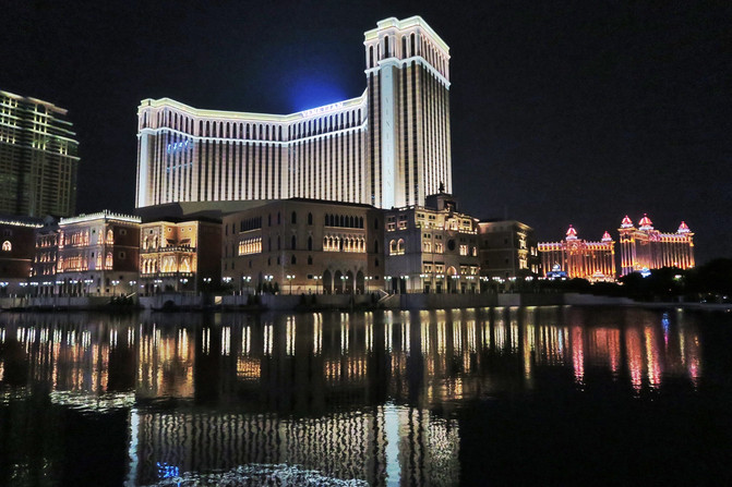 澳门 - 一个灯红酒绿又清新文艺的地方 - 澳门游