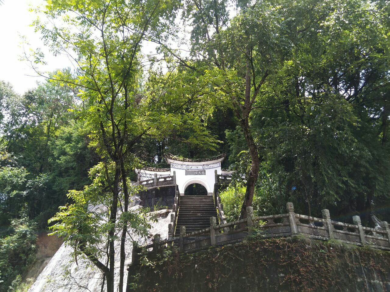 龙光台