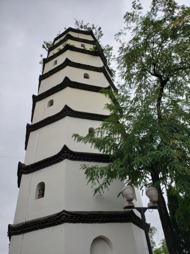 龙爪塔风景区