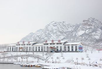 五莲山滑雪场一日游【白天不限时滑雪，玩到嗨（春节专享）】【1.[时间充足]白天不限时滑雪，让你玩的更尽兴；】