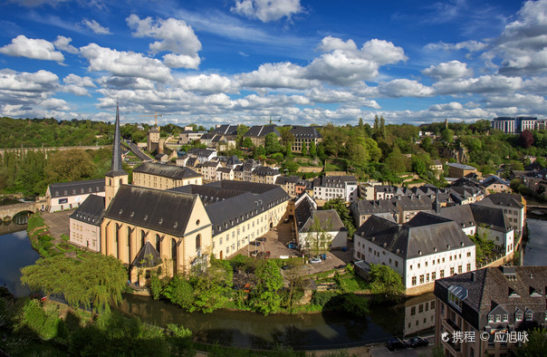 Le Chemin de la Corniche