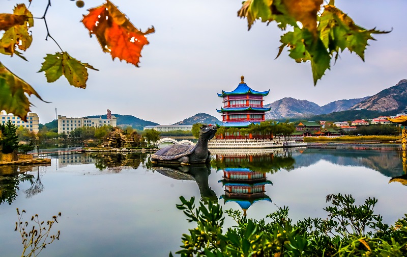 隆霞湖风景区