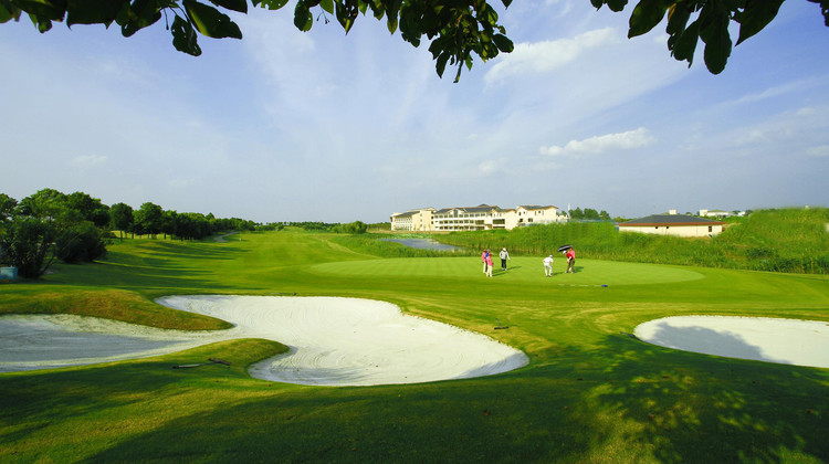 张家港双山高尔夫酒店【双山岛环岛路,近生态游乐园,需要摆渡过江】