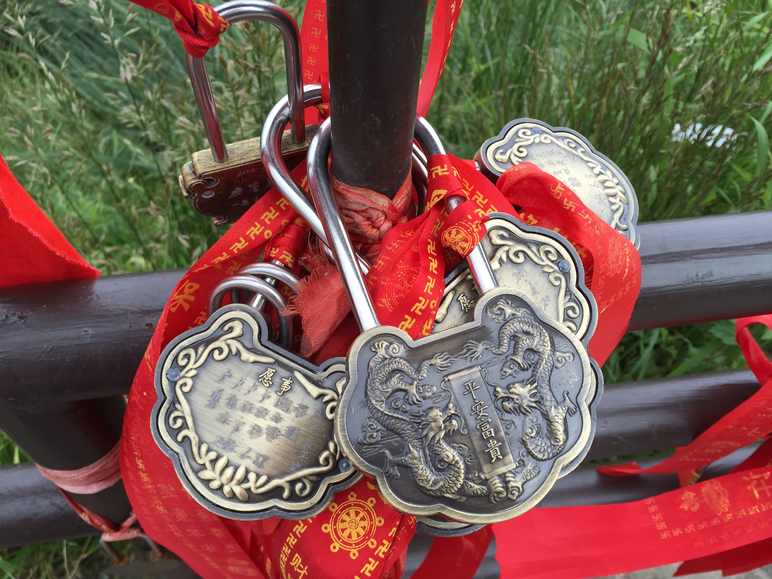 城际高铁时代的峨眉乐山游