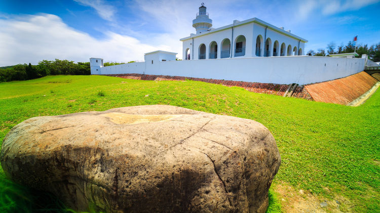台北 垦丁 高雄6日自由行 5钻 严选高端酒店 北进高出 台北2晚 垦丁2晚 高雄1晚 精选五钻酒店 推荐101登顶览夜景 垦丁 浮潜品海鲜大餐 可选高铁优惠票 高垦接驳车
