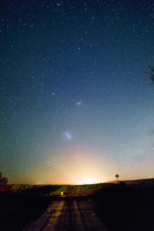 彷彿伸手就可以摘顆星星送給你 想就這樣躺下來,蒼穹為被,星星作伴,做