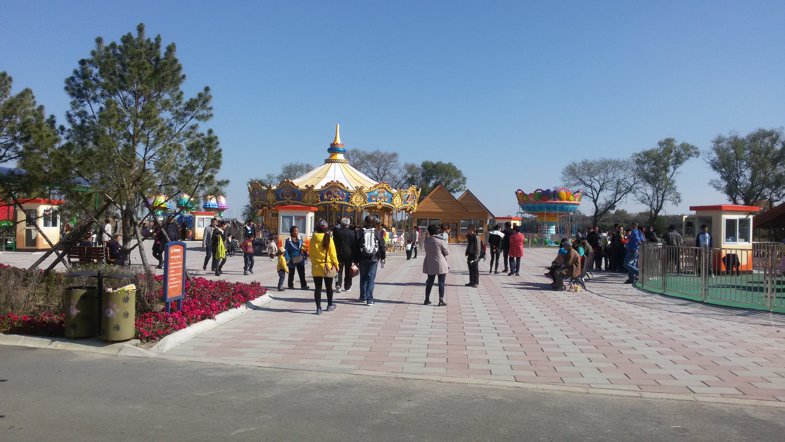 齊齊哈爾市龍沙動植物園感悟:孩子流連,大人休閒;親近自然,呵護家園