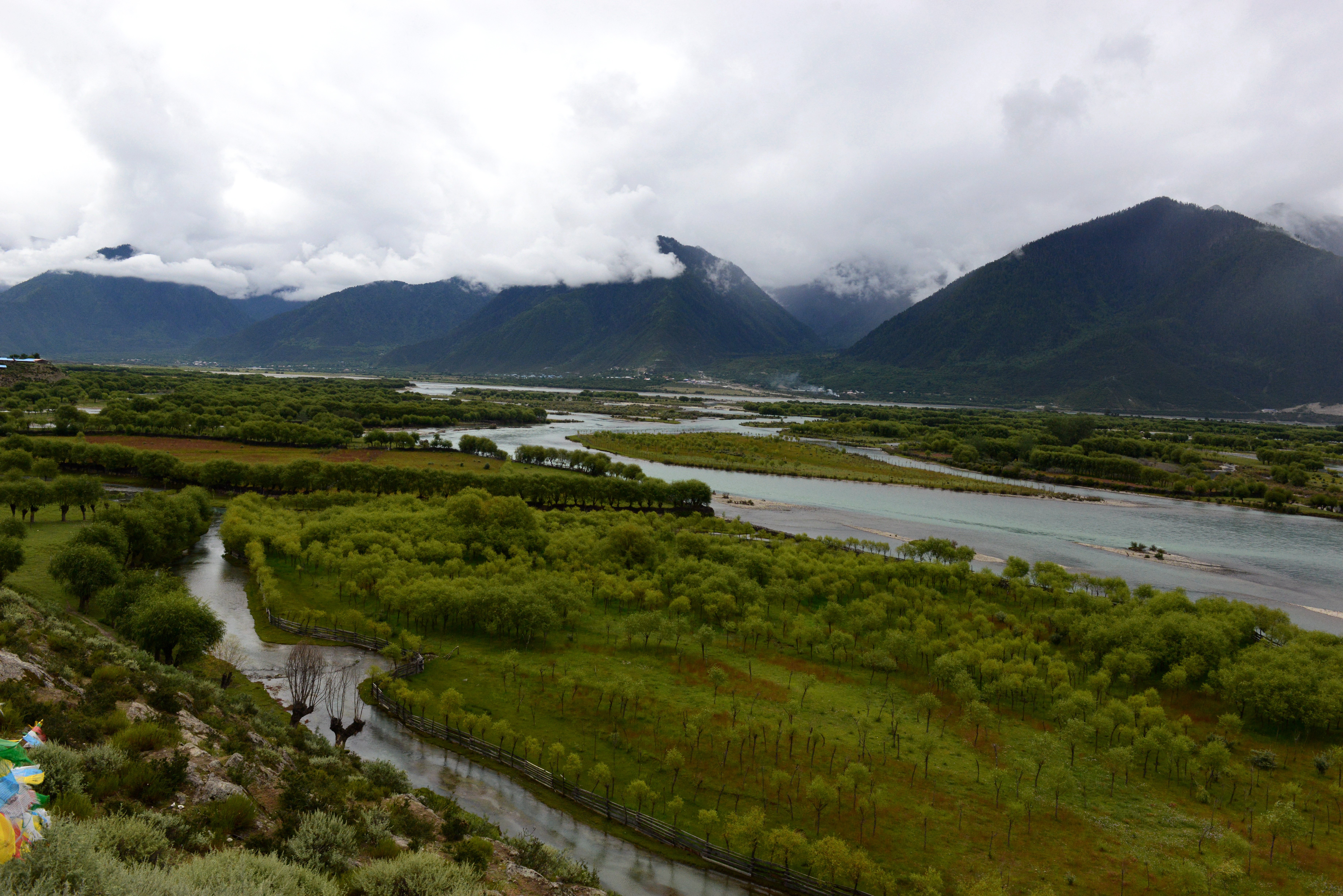 西游记--神圣的西藏(林芝,拉萨,山南,日喀则和纳木错之旅)
