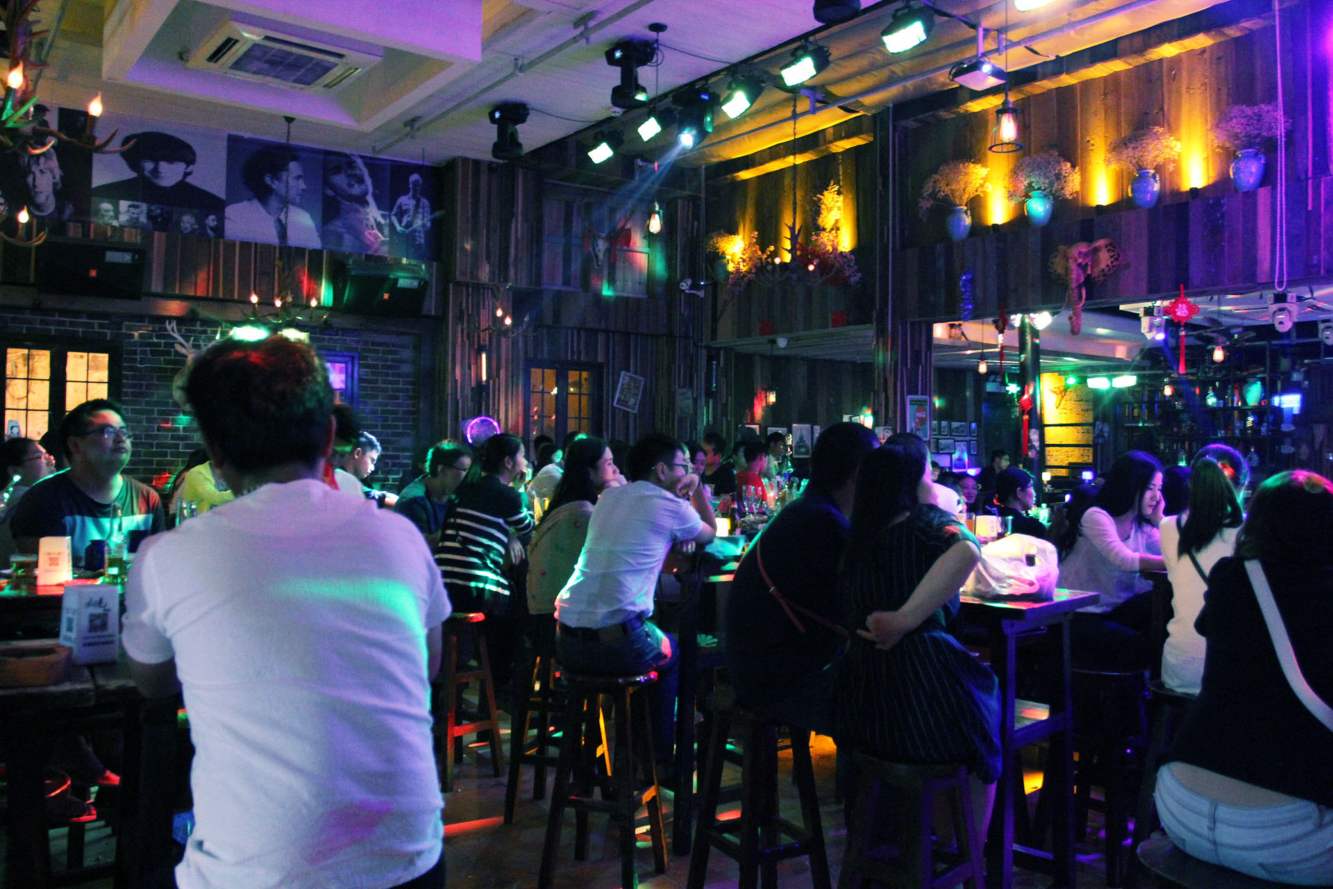 西塘酒吧一条街图片