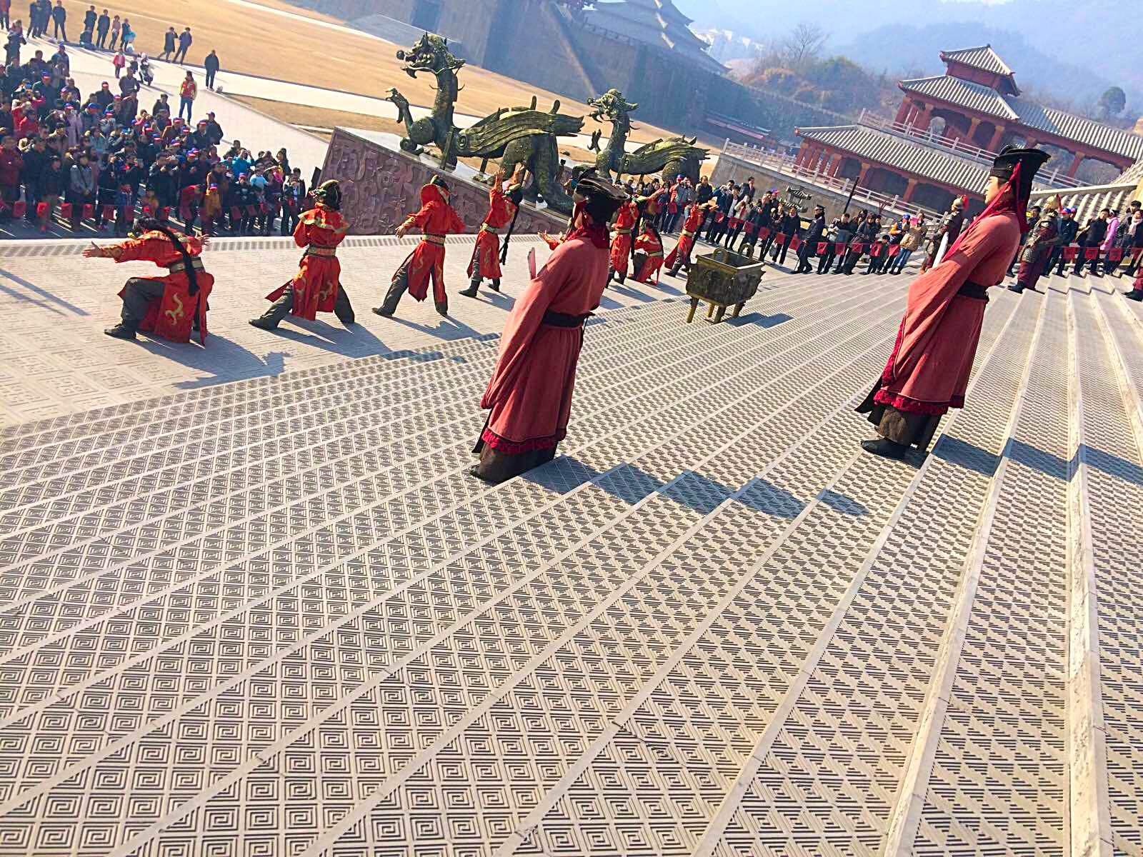 始皇登基演出图5. 秦王宫,横店