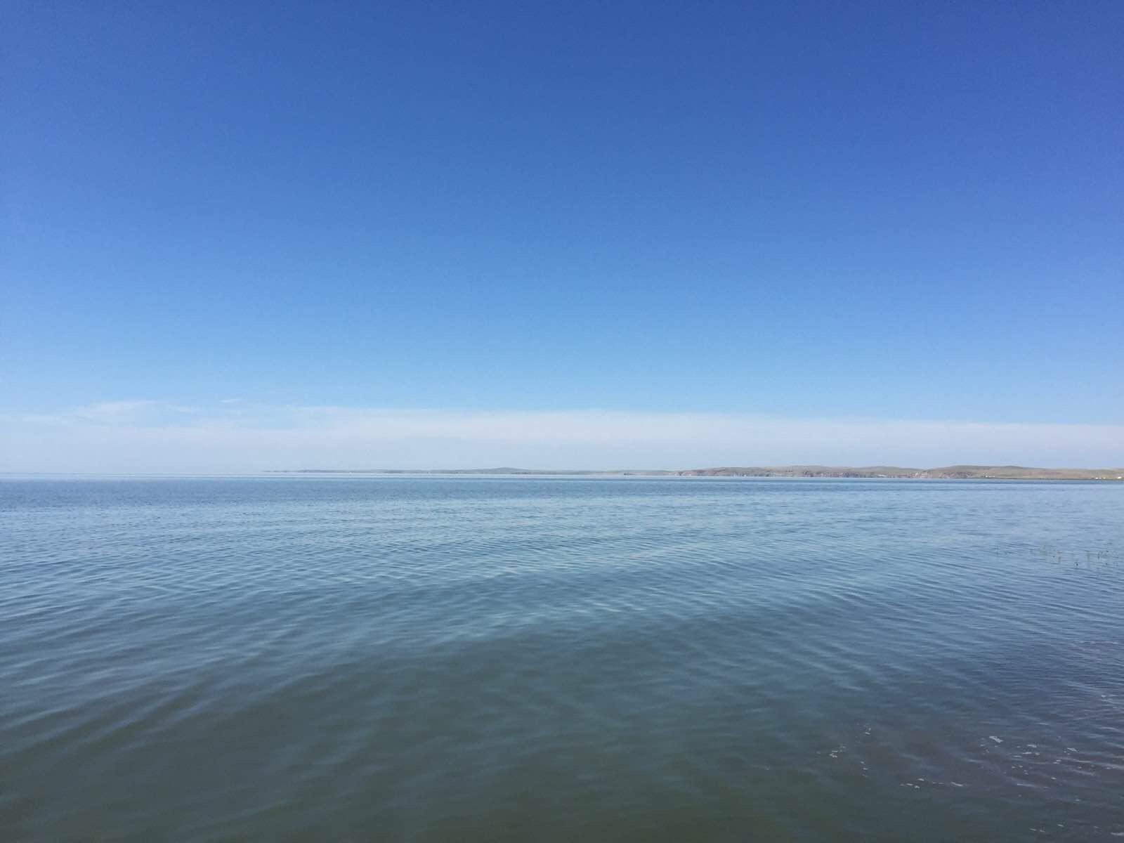 呼伦湖,当地称达赉湖,出产白鱼.