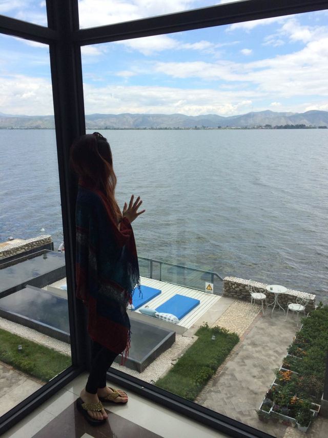 伴蓝海景度假酒店