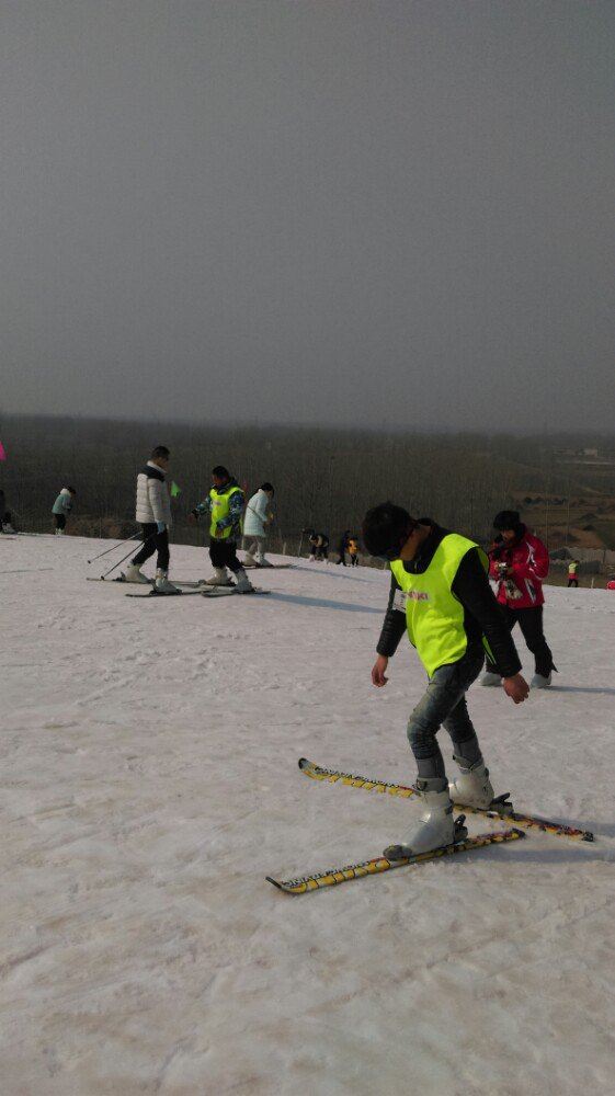 临沂望海楼极地滑雪场攻略,临沂望海楼极地滑雪场门票/游玩攻略/地址