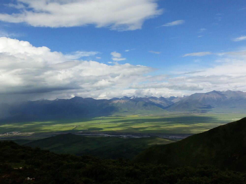 卓爾山被喻為東方小瑞士,在山上能看見雪山,可惜我們去的天氣太好,雪