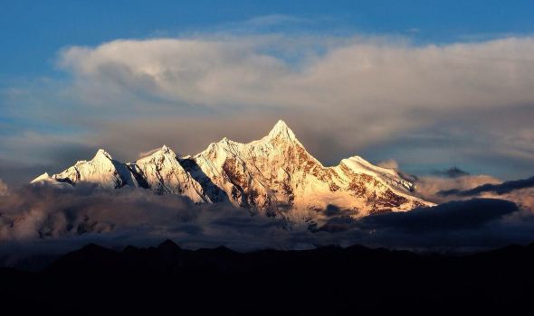 山峰排名_世界十大山峰排名图片