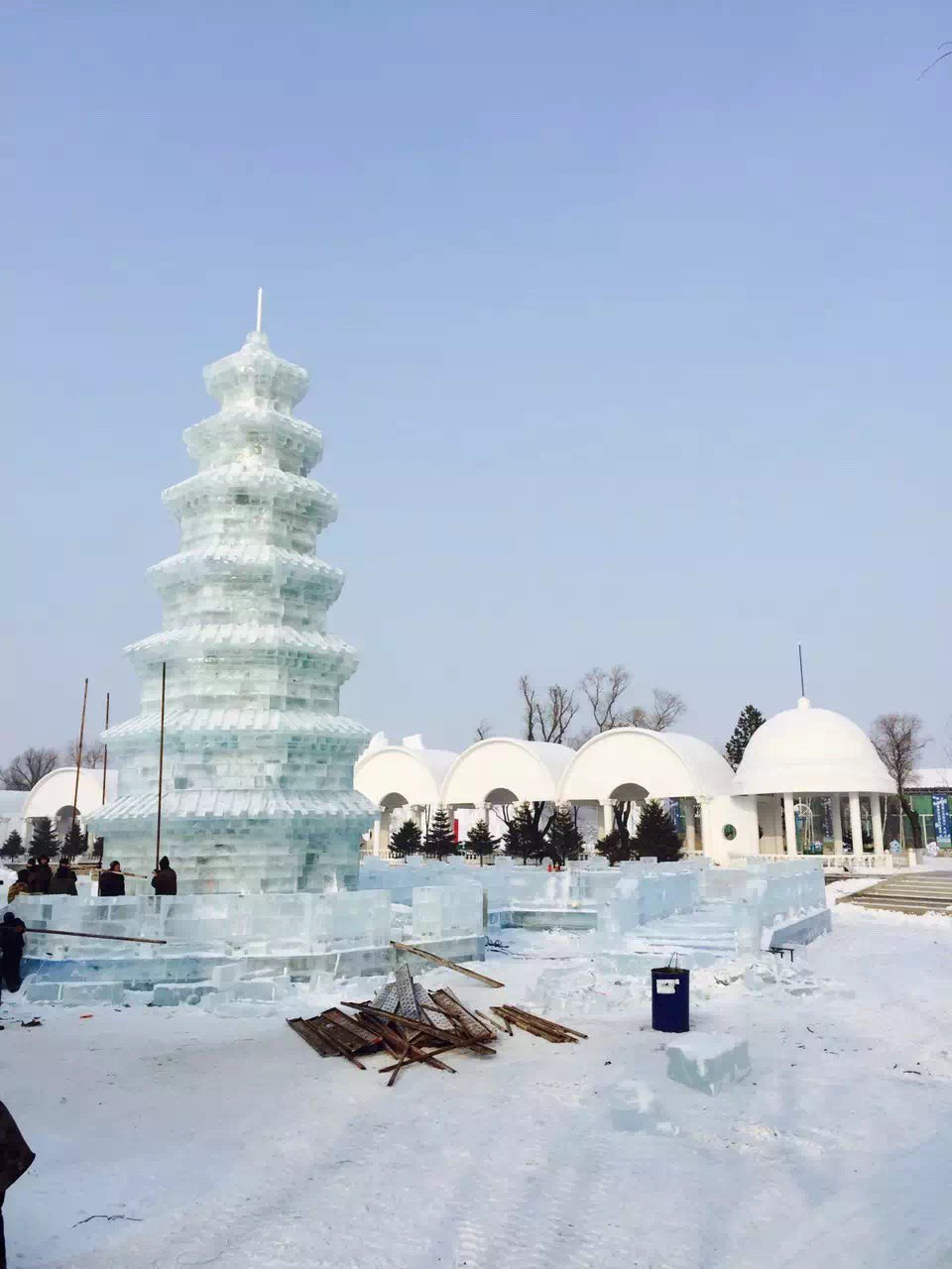 冰城哈爾濱景點一日遊 太陽島雪博會 冰雪大世界 哈爾濱極地館