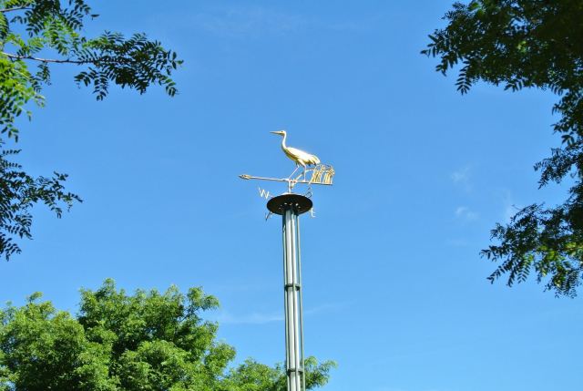 CggYsVbQNyuAYDRbAANx8tMgcoU974_C_640_10000.jpg