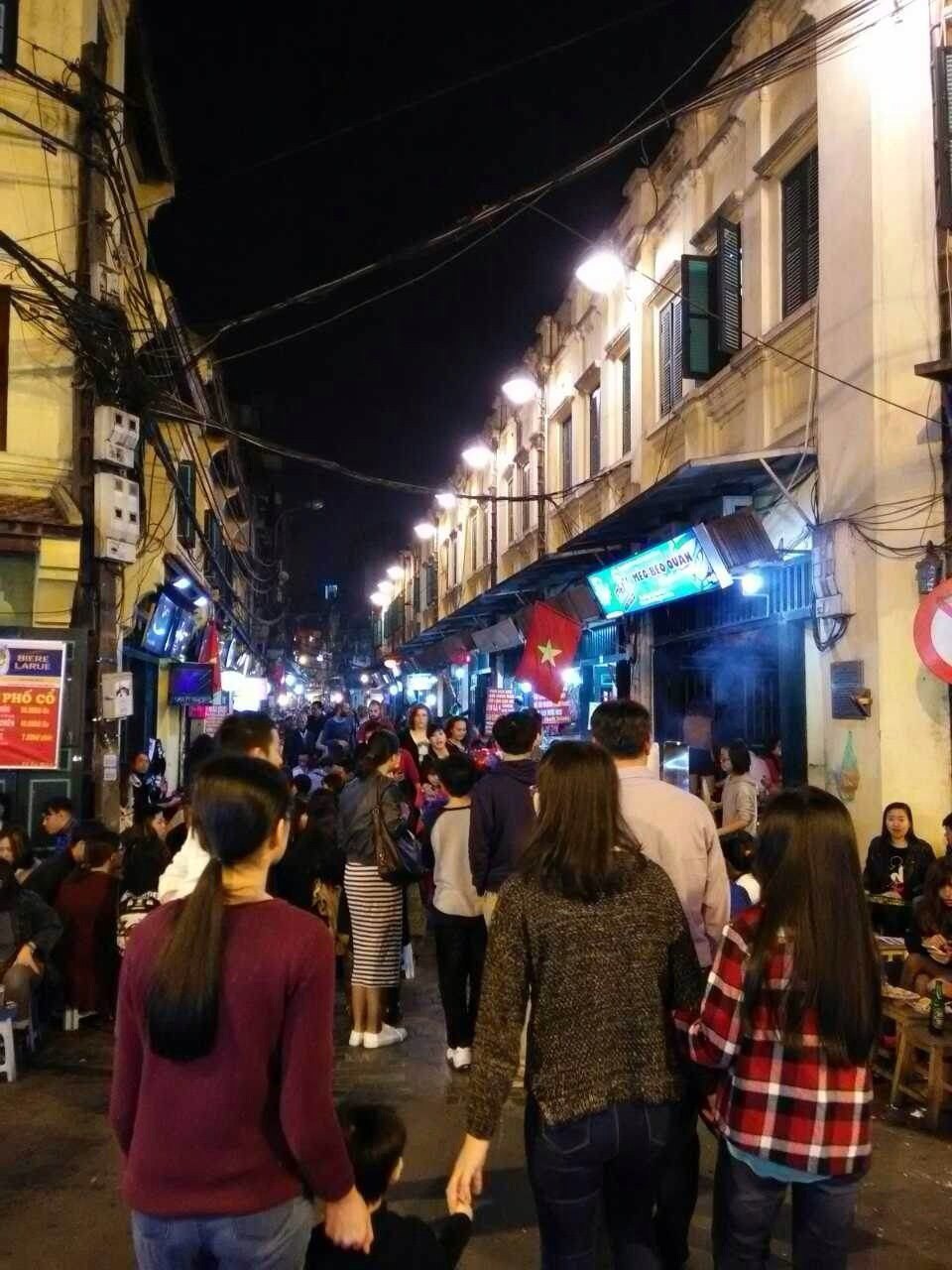 越南越美 寻找奥黛的一抺风情