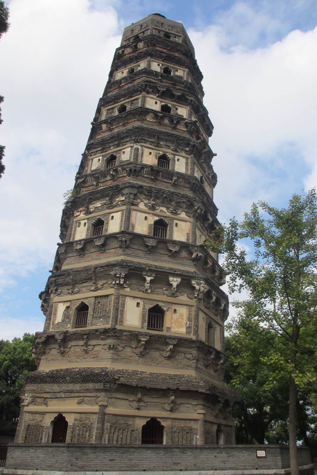 世界第二斜塔:虎丘塔 虎丘