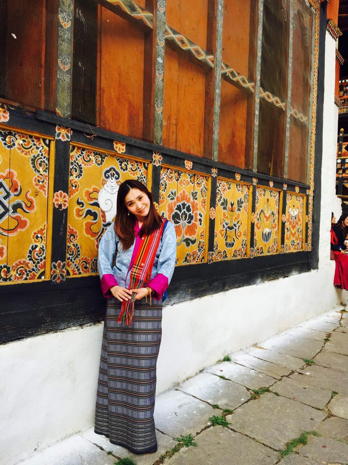 不丹衣服穿法女图片