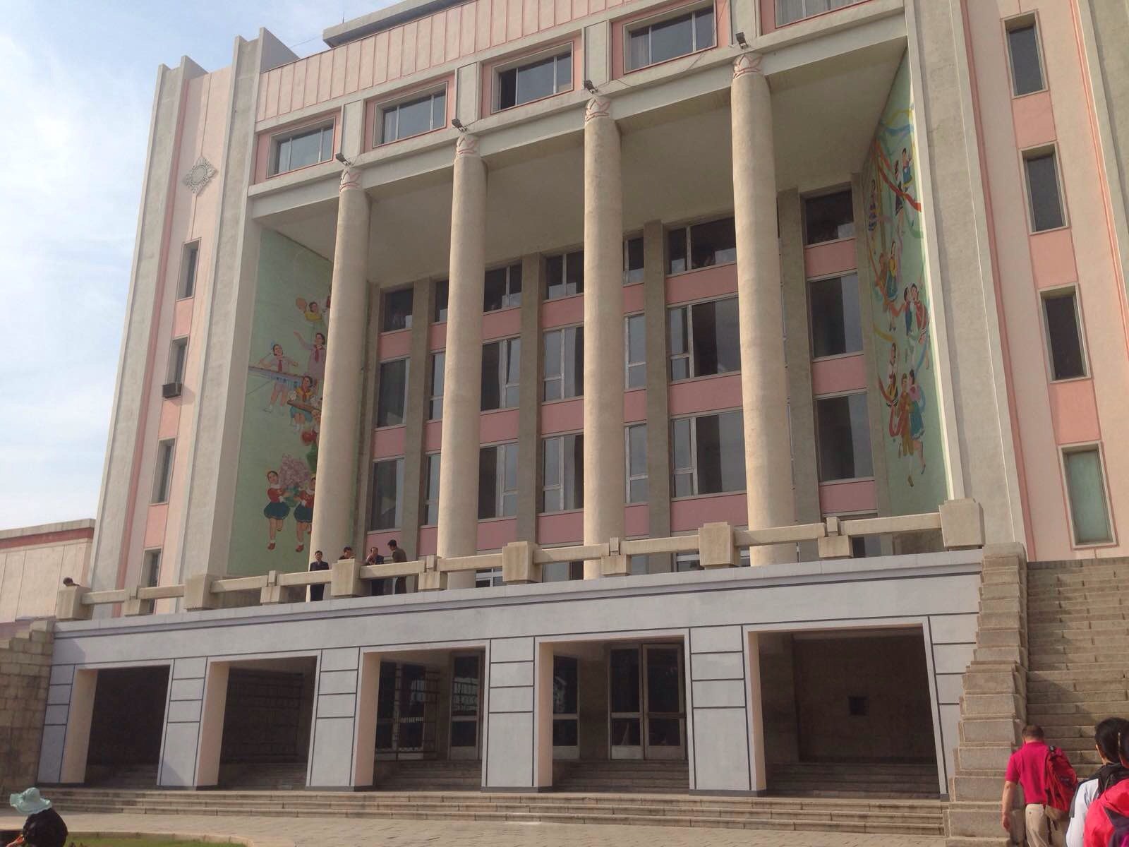 朝鲜舞蹈真的是出神入化,精彩绝伦 万景台少年宫